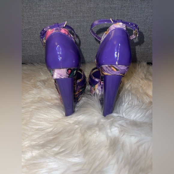 NWT
Alba
Purple Print Selina Heel/ Wedges - Picture 9 of 17